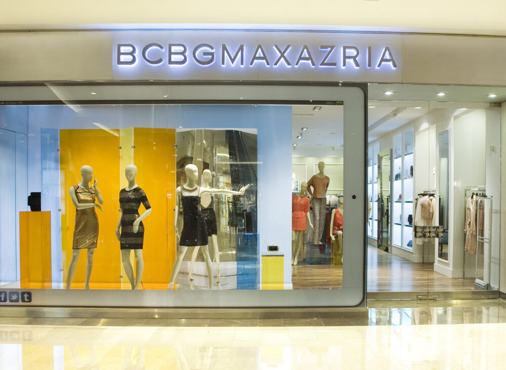 BCBGMAXAZRIA İstinye Park mağaza ön cephesi — Manifesto Design & Architecture