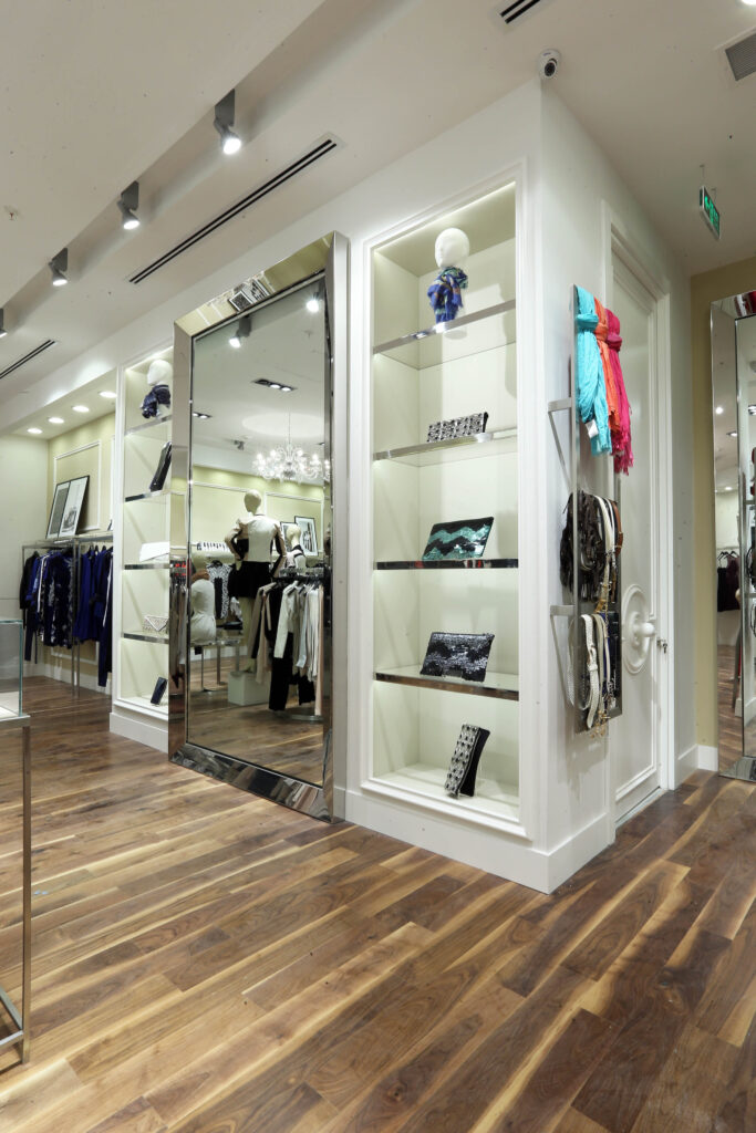 BCBGMAXAZRIA Next Level mağazası · Manifesto Design & Architecture