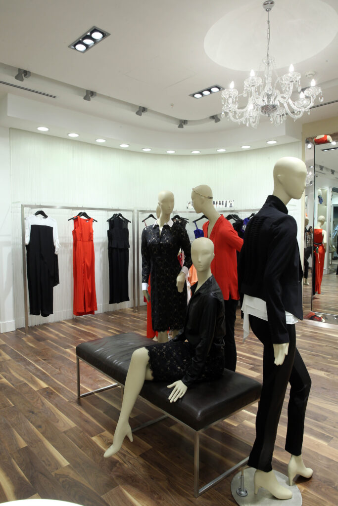 BCBGMAXAZRIA Next Level mağazası · Manifesto Design & Architecture