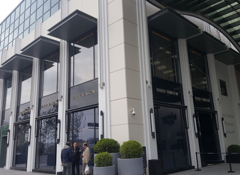 Harry Winston Emaar Square butiği · Manifesto Design & Architecture