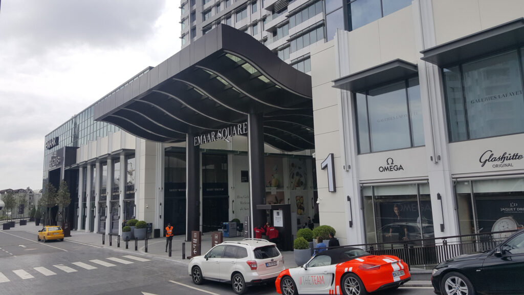 Harry Winston Emaar Square butiği · Manifesto Design & Architecture