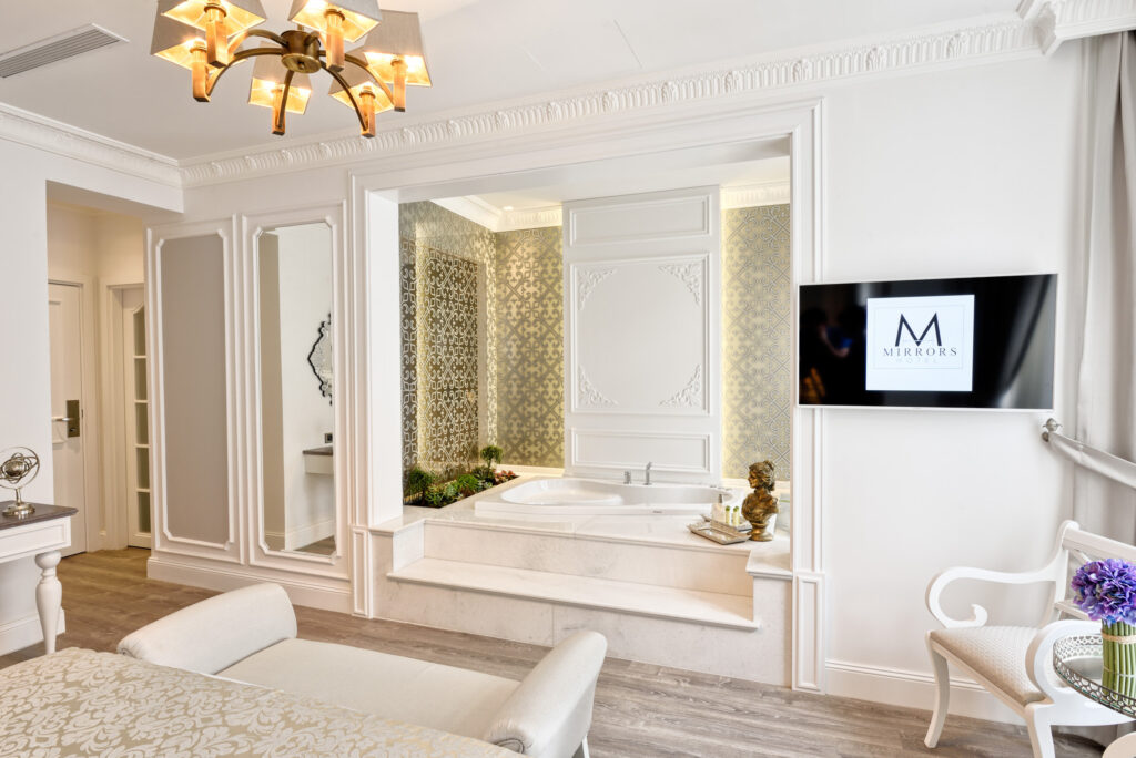 Mirrors Otel, Beyoğlu · Manifesto Design & Architecture