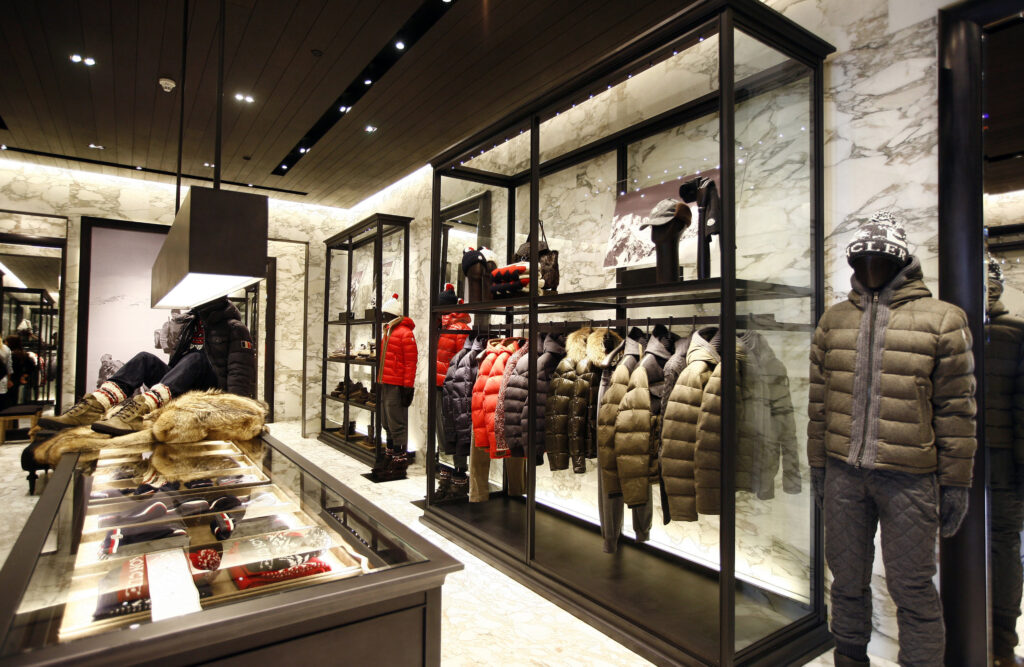 Moncler İstinye Park mağazası · Manifesto Design & Architecture