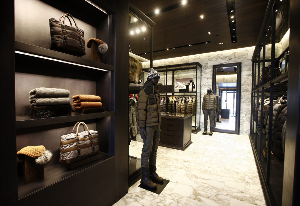 Moncler İstinye Park mağazası · Manifesto Design & Architecture