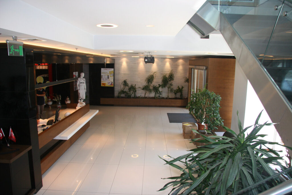 Öksüzoğlu Plaza, İstoç · Manifesto Design & Architecture