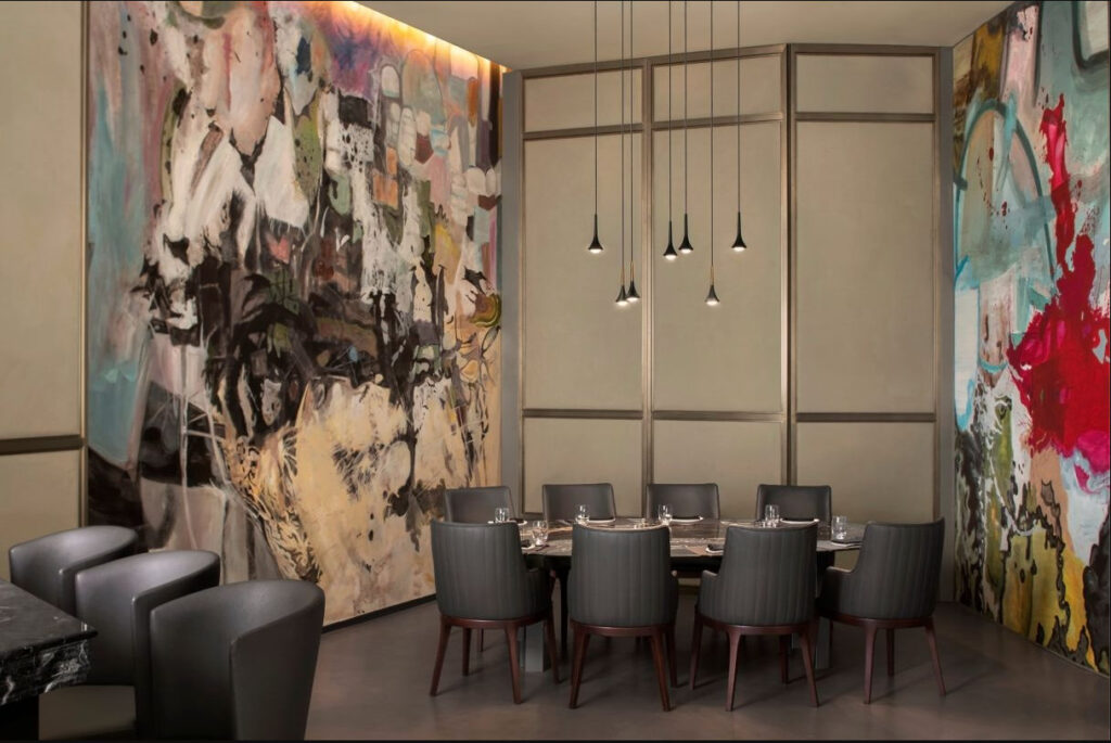 Akira Back Sea Pearl Marriott — özel yemek odası ve büyük ölçekli duvar resmi