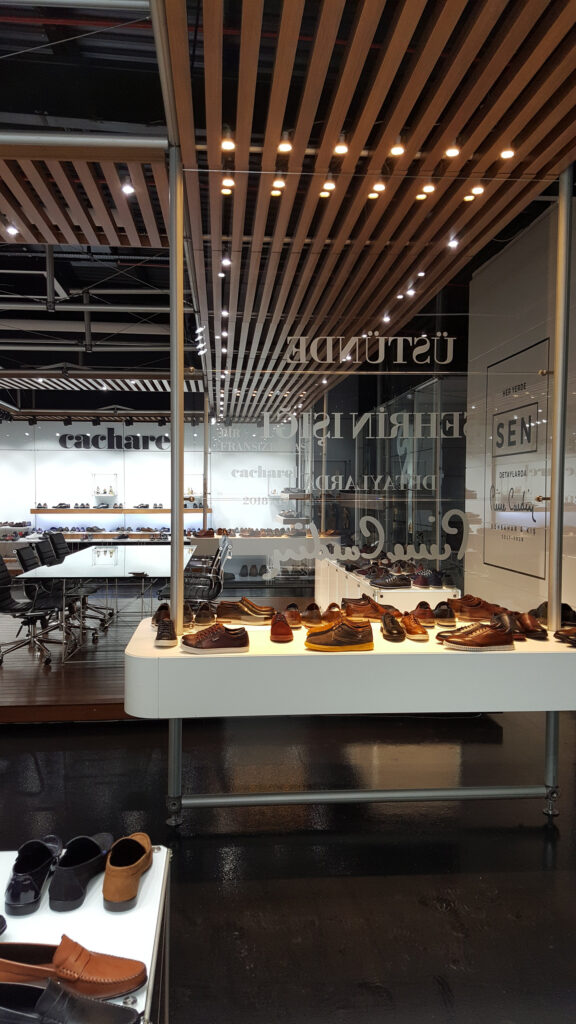 Siltap showroom · Manifesto Design & Architecture